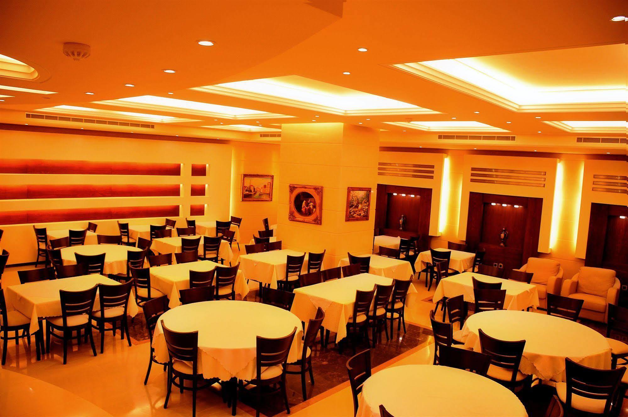 Hotel Dolphin Royal 4*