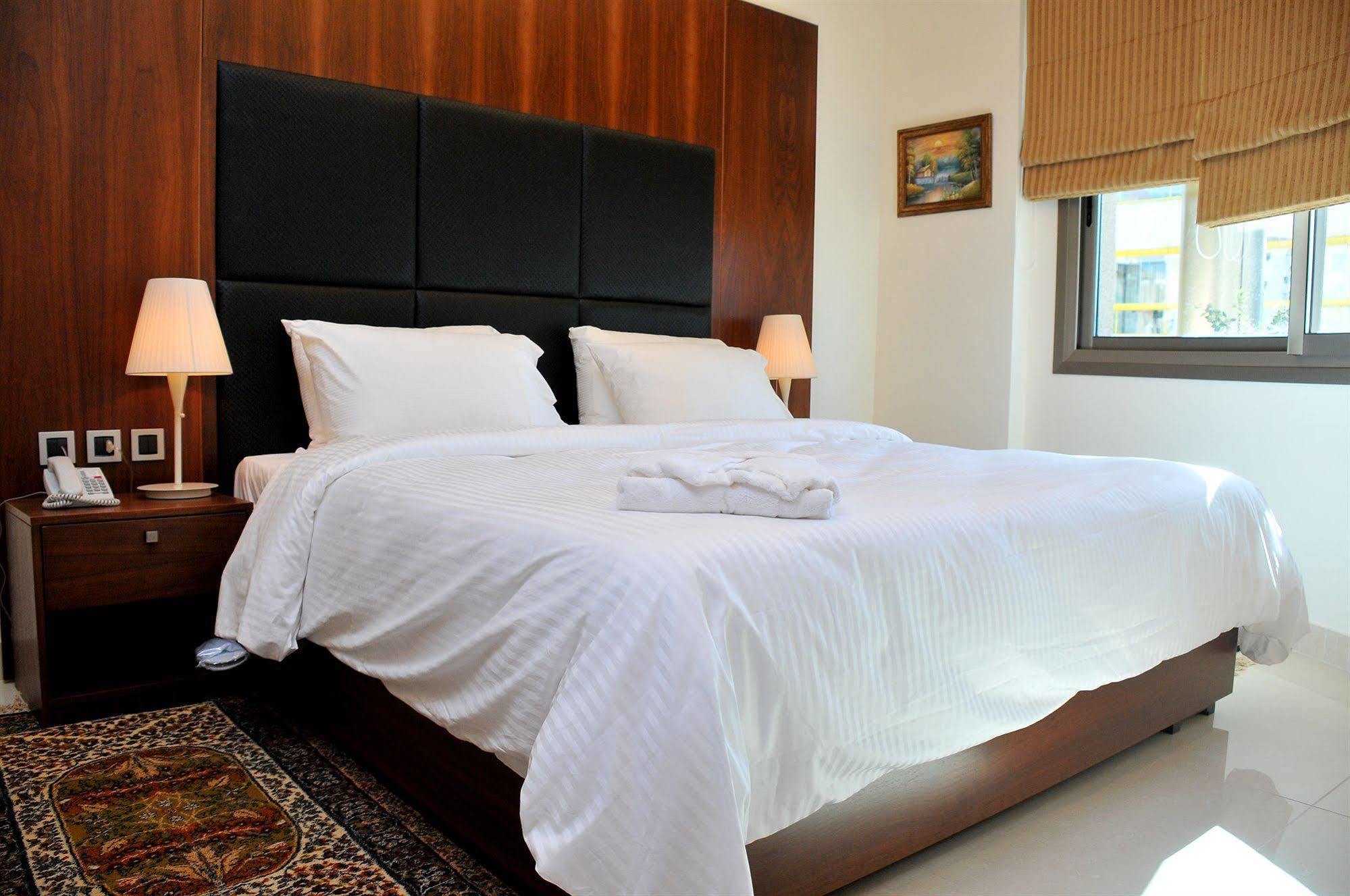 Dolphin Royal Hotel Beirut